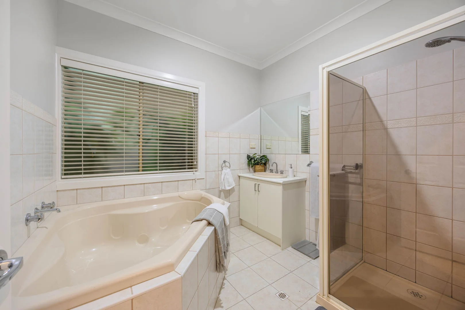 Additional image 14 of 6 Comic Court, New Gisborne VIC 3438
