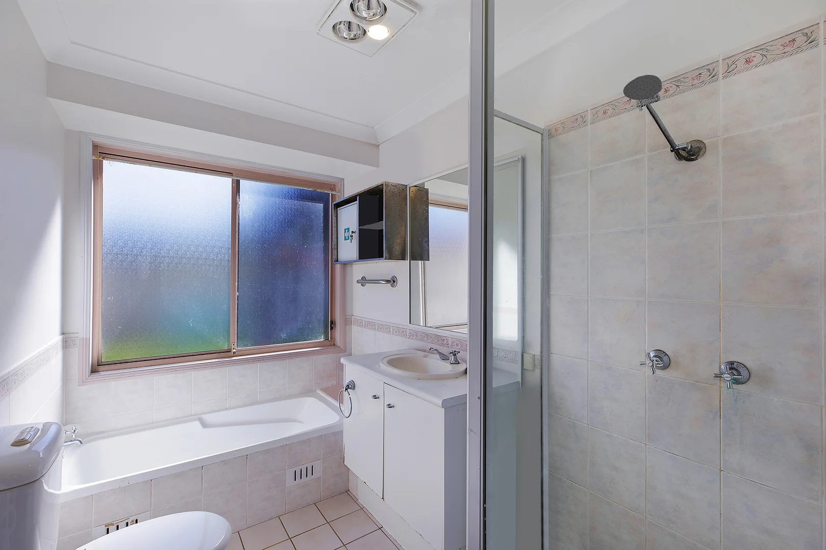 Additional image 8 of 6 Clyde Close, Bateau Bay NSW 2261