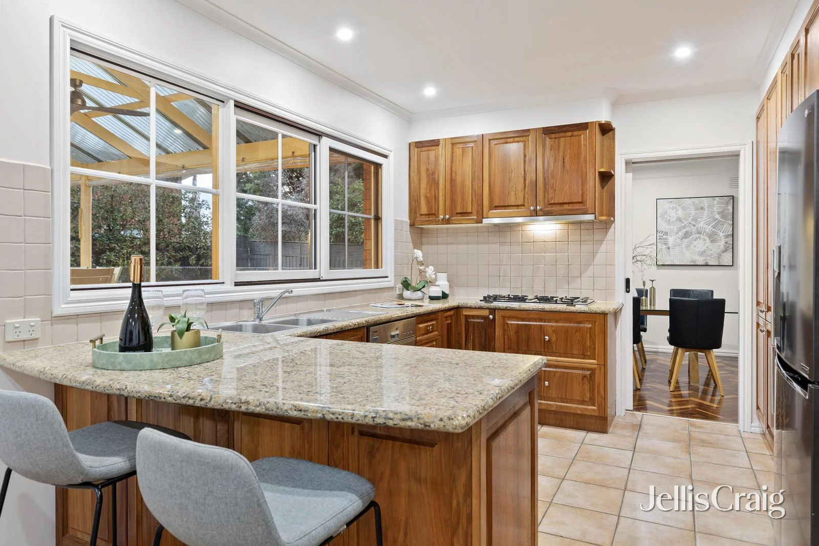 Additional image 5 of 12 Thorncombe Walk, Doncaster East VIC 3109