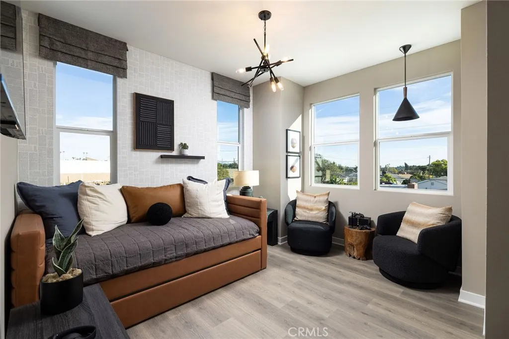 Additional image 40 of 324 E Whittier Boulevard, La Habra, CA 90631
