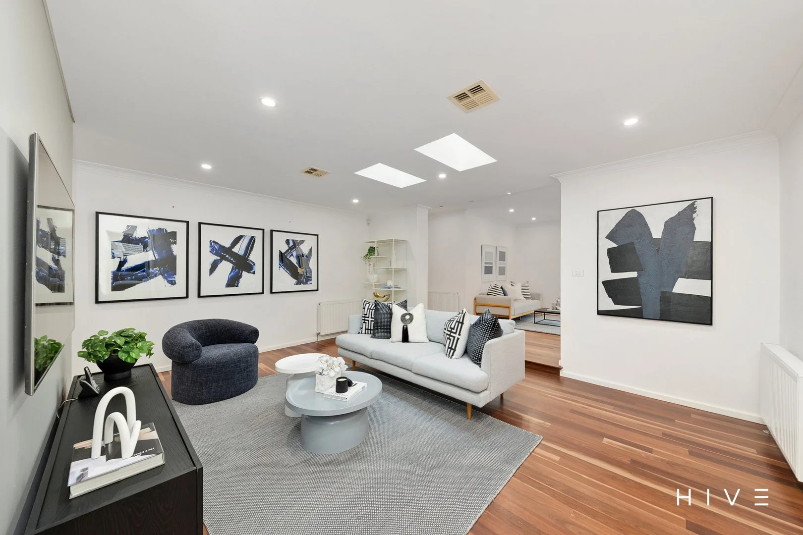 25 Macartney Crescent, Deakin ACT 2600 photo 3