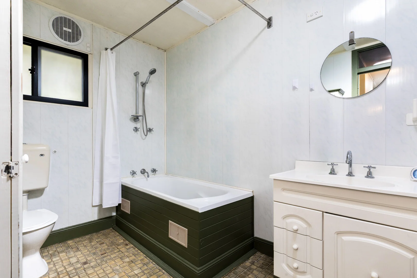 Additional image 5 of 10 Harley Avenue, Mount Victoria NSW 2786