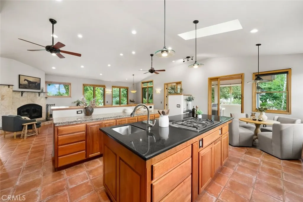 Additional image 7 of 5982 Violeta Ave, Atascadero, CA 93422