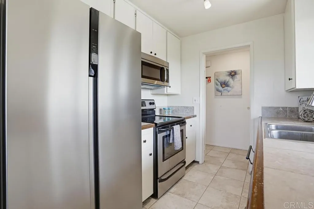 Additional image 18 of 6394 Caminito Lazaro, San Diego, CA 92111