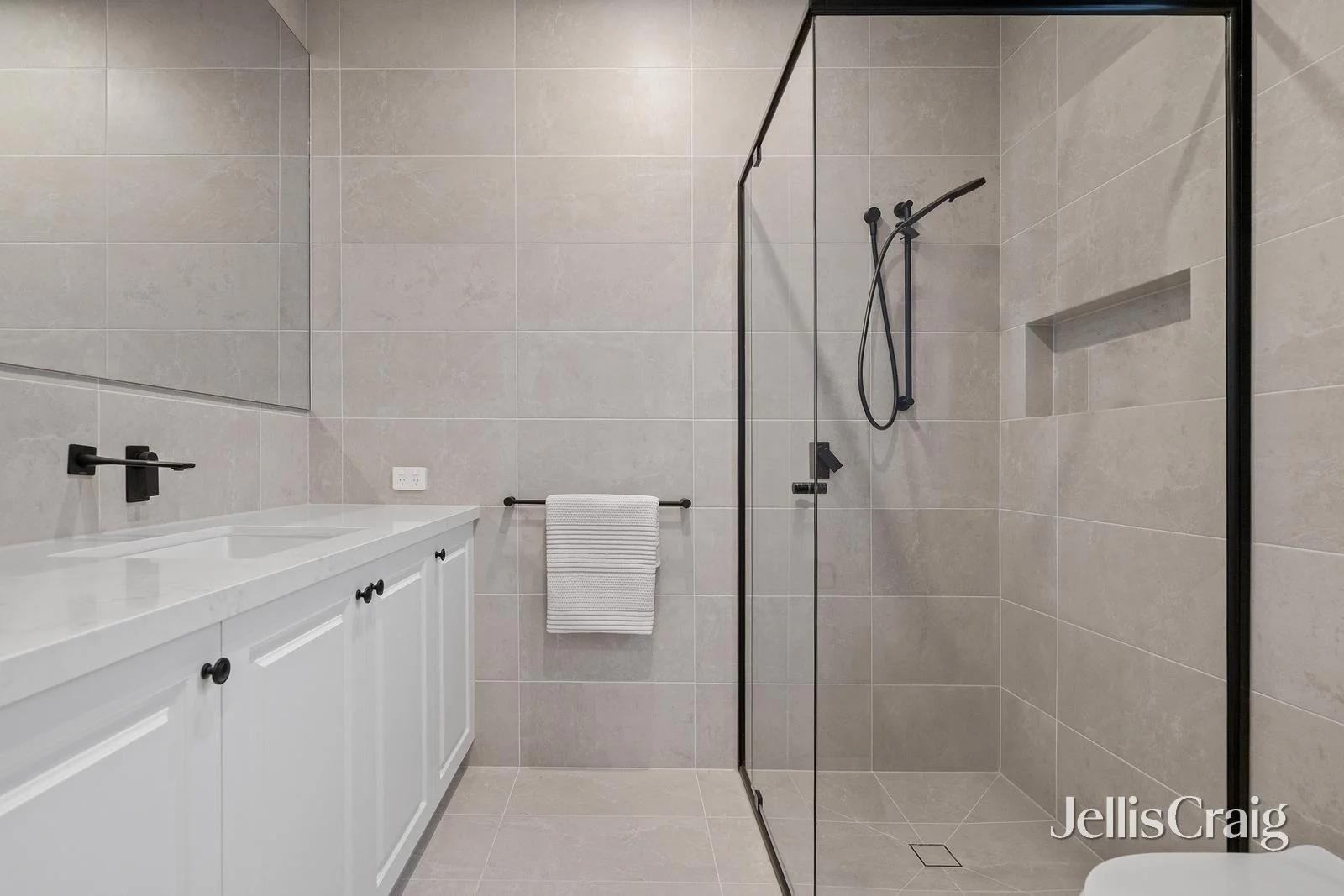Additional image 13 of 5 Aminga Avenue, Doncaster East VIC 3109