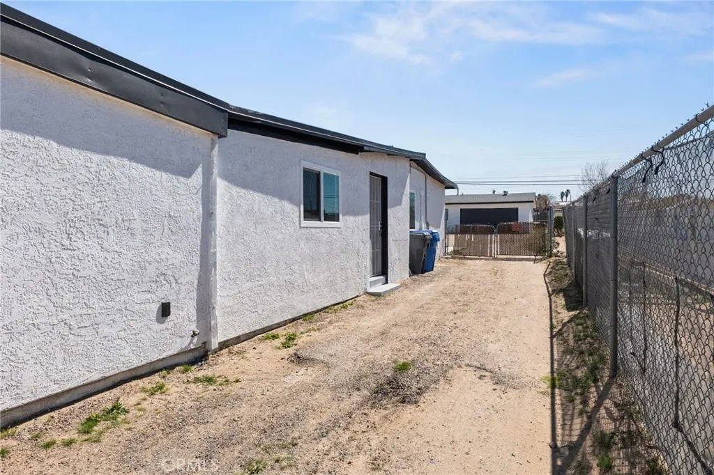 Additional image 87 of 25441 W Main St, Barstow, CA 92311