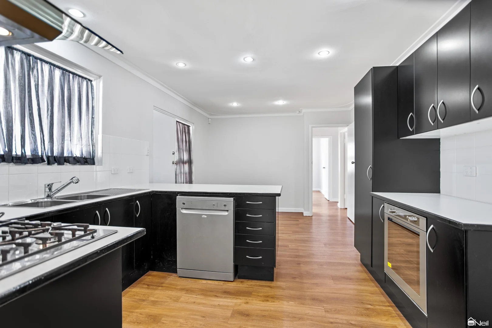 Additional image 5 of 61 Amanda Drive, Camillo WA 6111