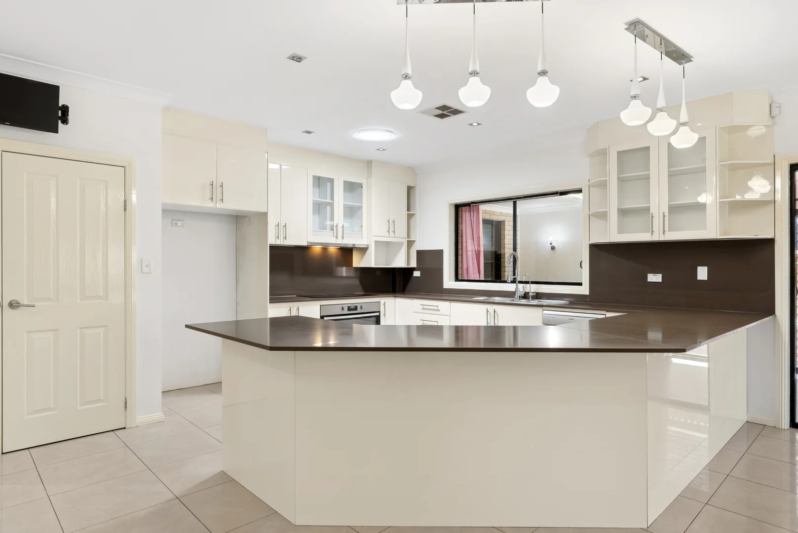 Additional image 4 of 13 Leichhardt Avenue, Fairfield West NSW 2165