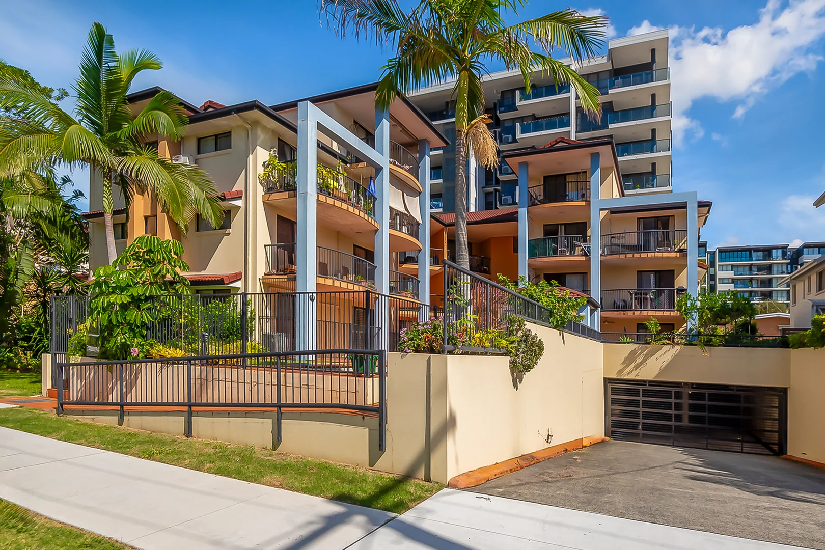 Additional image 11 of 1/10-12 Darrambal Street, Surfers Paradise QLD 4217