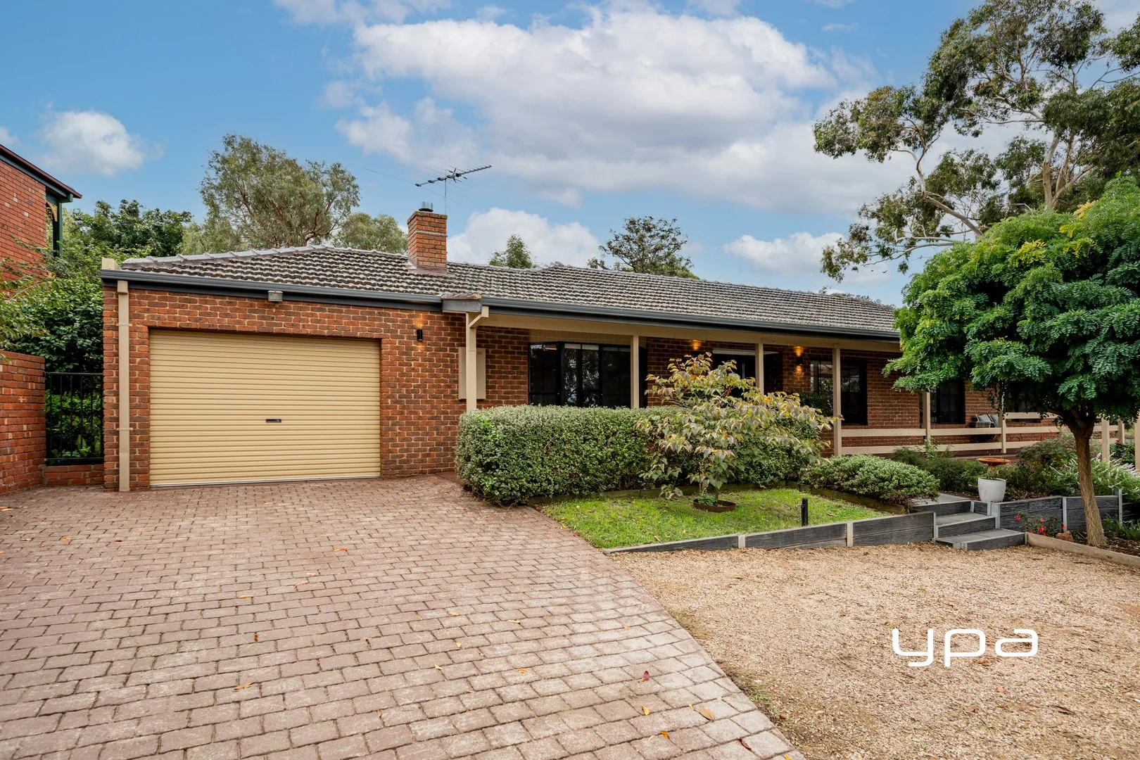 23 Aldridge Drive, Sunbury VIC 3429