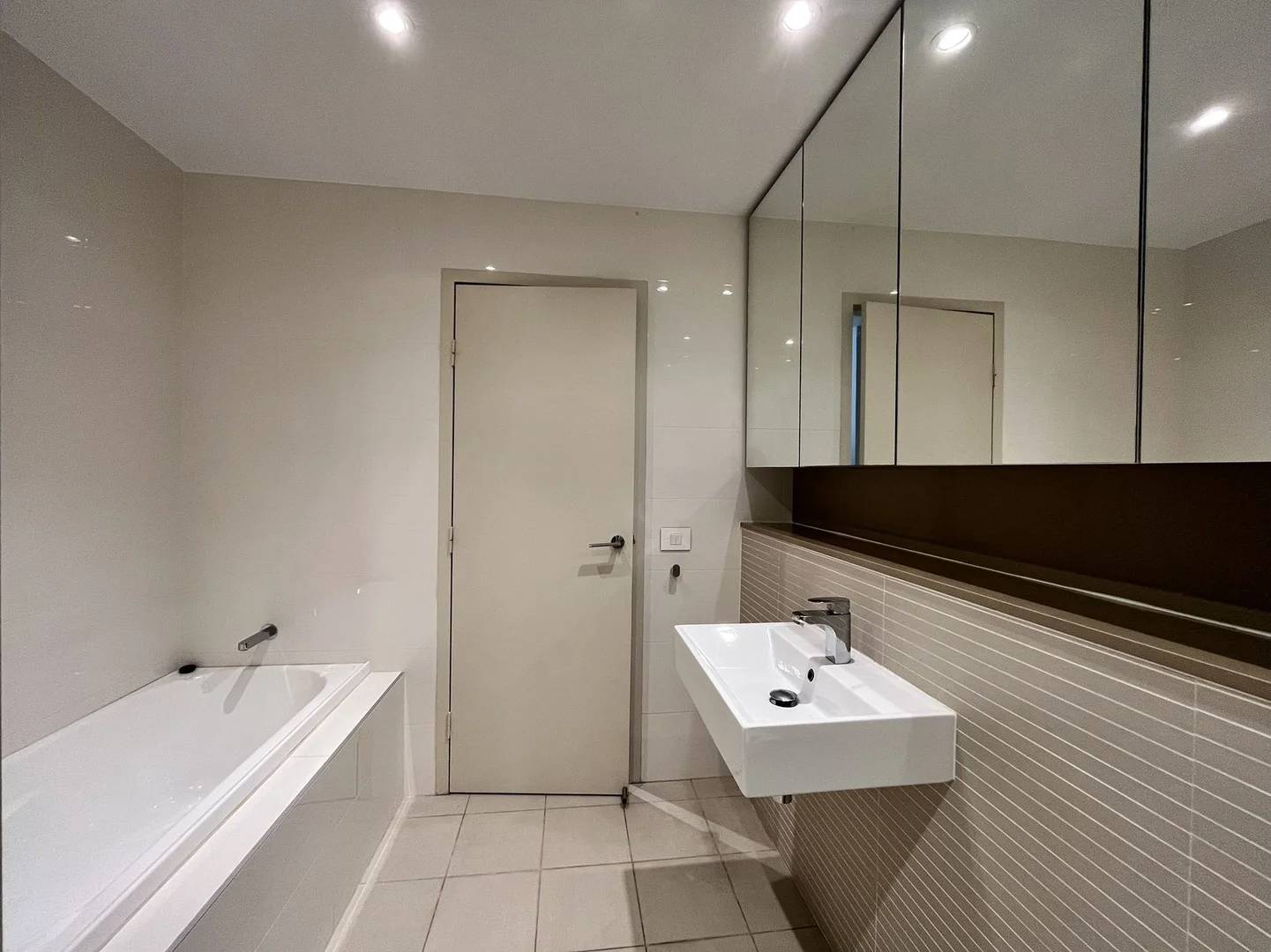 Additional image 7 of 413/48 Amalfi Drive, Wentworth Point NSW 2127