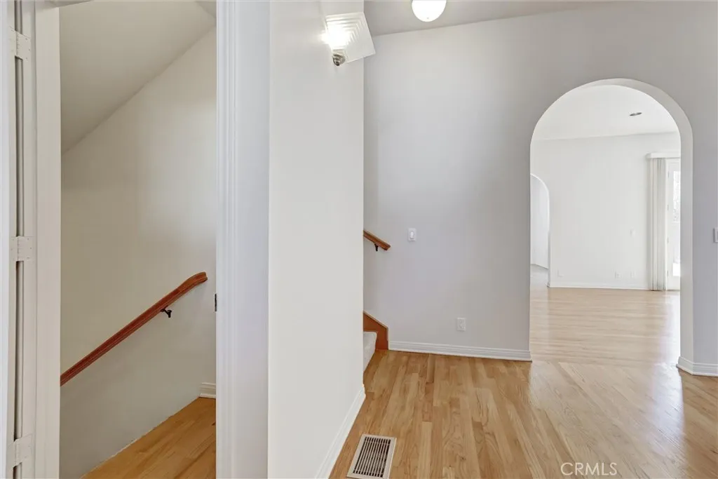 Additional image 48 of 12134 Lawler St, Los Angeles, CA 90066