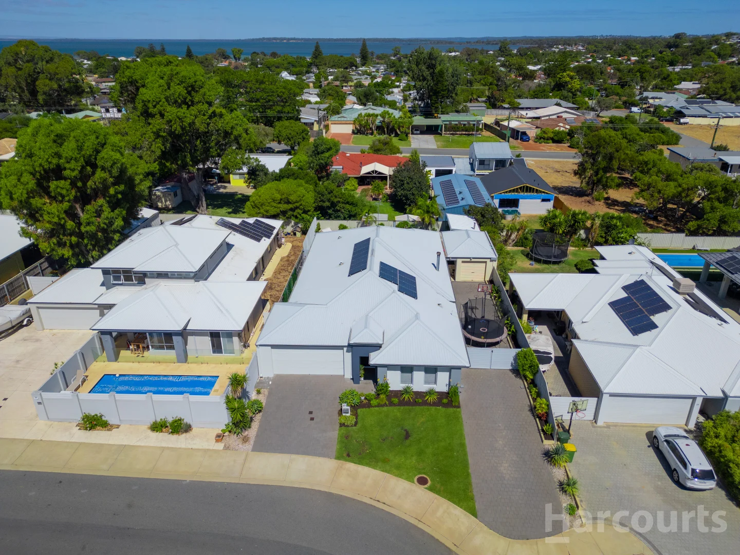 Additional image 2 of 27 Solandri Turn, Halls Head WA 6210
