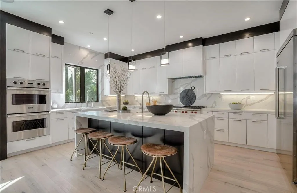 Additional image 76 of 15926 Morrison St, Encino, CA 91436