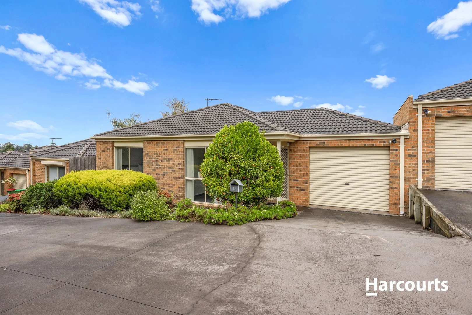 16/18-20 Ben Drive, Pakenham VIC 3810