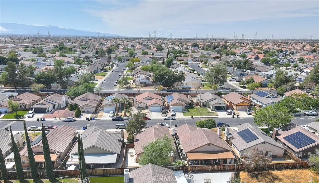 12437 Goldstone Dr, Victorville, CA 92392
