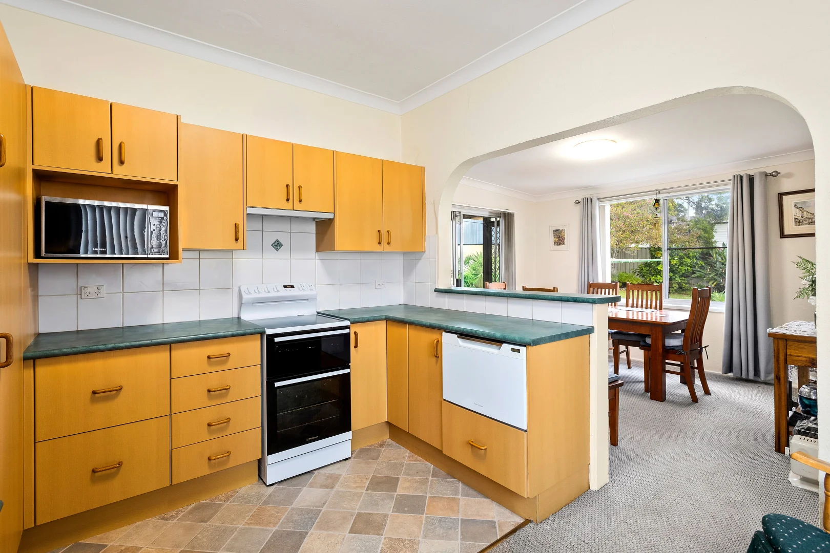 Additional image 3 of 94 Leawarra Avenue, Barrack Heights NSW 2528