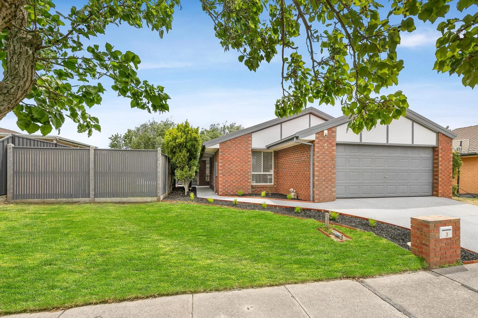 3 Mahlan Close, Hillside VIC 3037