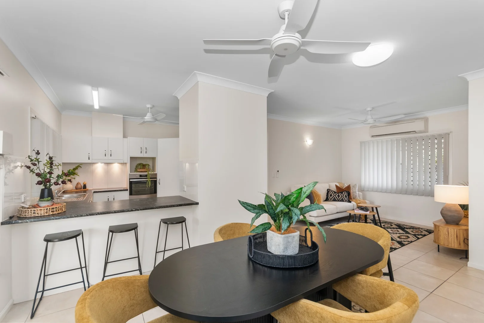 6 Aquatic Place, Idalia QLD 4811 photo 2