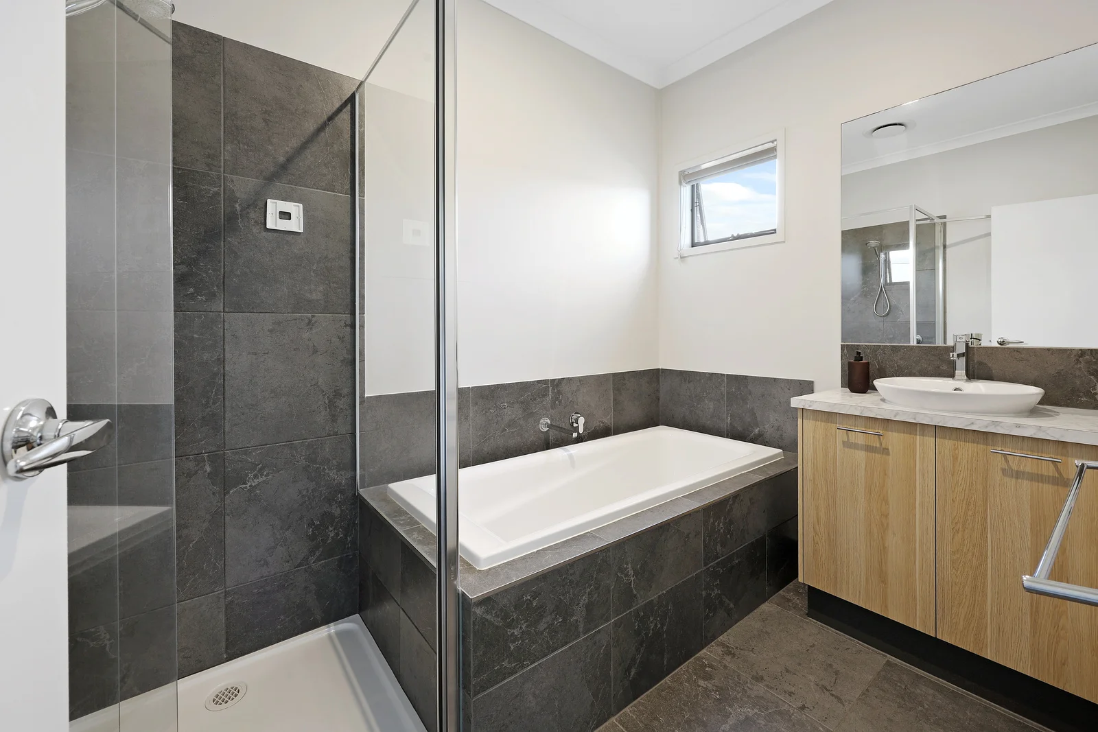 Additional image 12 of 5 Dardinal Lane, Warrnambool VIC 3280