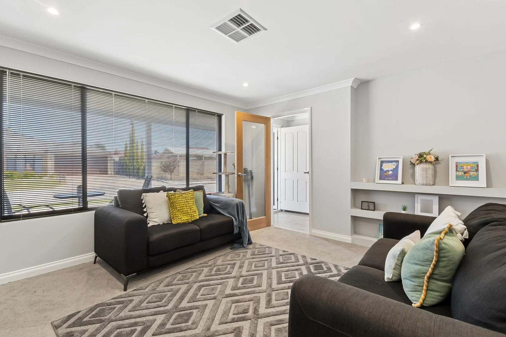 Additional image 5 of 49 Crossland Avenue, Ellenbrook WA 6069