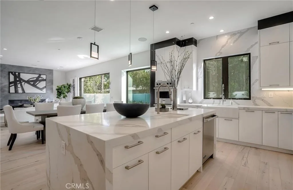 Additional image 77 of 15926 Morrison St, Encino, CA 91436