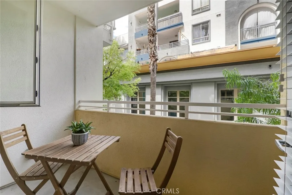 Additional image 66 of 21301 Erwin Street Unit 228, Woodland Hills, CA 91367