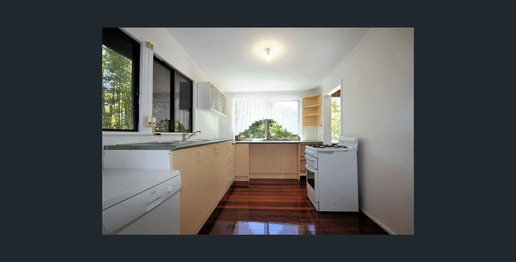 Additional image 6 of 11 Rheims Street, Holland Park West QLD 4121