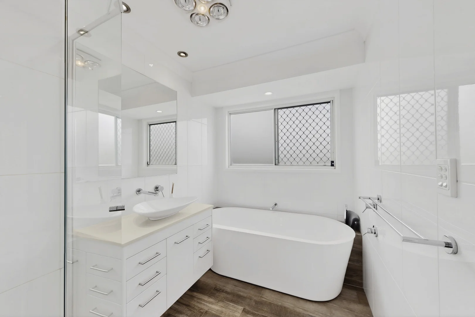 Additional image 16 of 6 Hopetoun Close, Carindale QLD 4152
