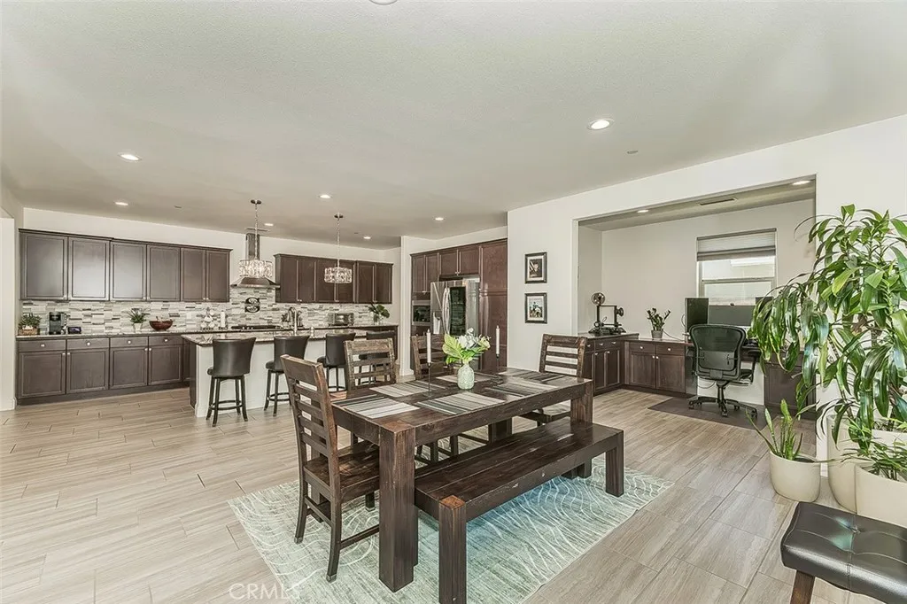 Additional image 18 of 877 Treasure Hills Dr, Madera, CA 93636