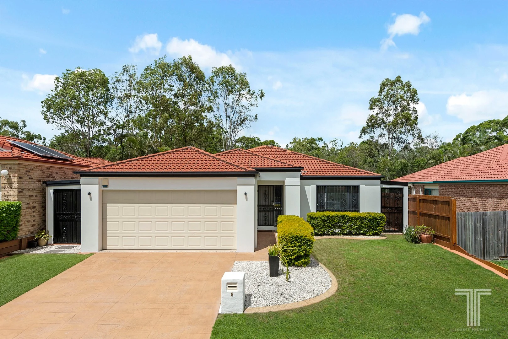 6 Coventry Cct, Carindale QLD 4152
