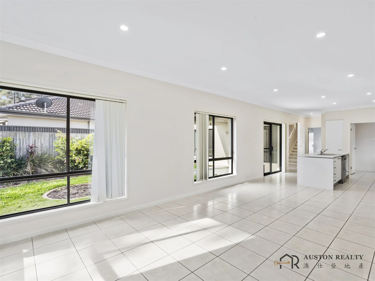 Additional image 4 of 16 LOCKWOOD PLACE, Molendinar QLD 4214