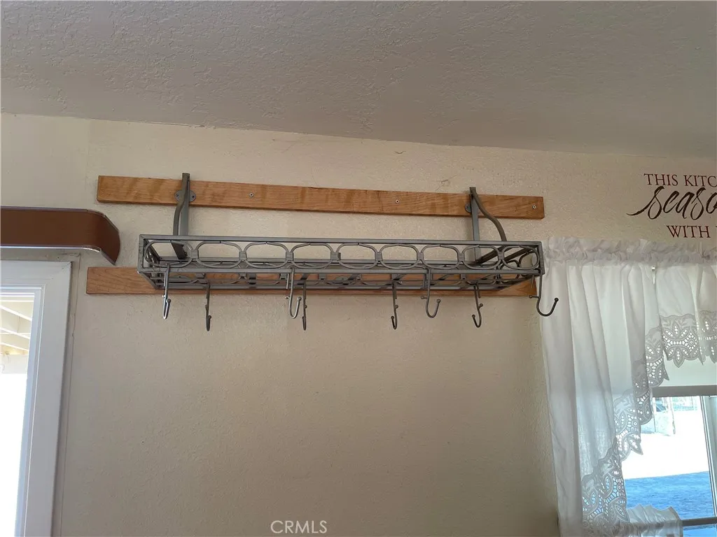 21150 Lone Eagle Rd, Apple Valley, CA 92308 photo 5