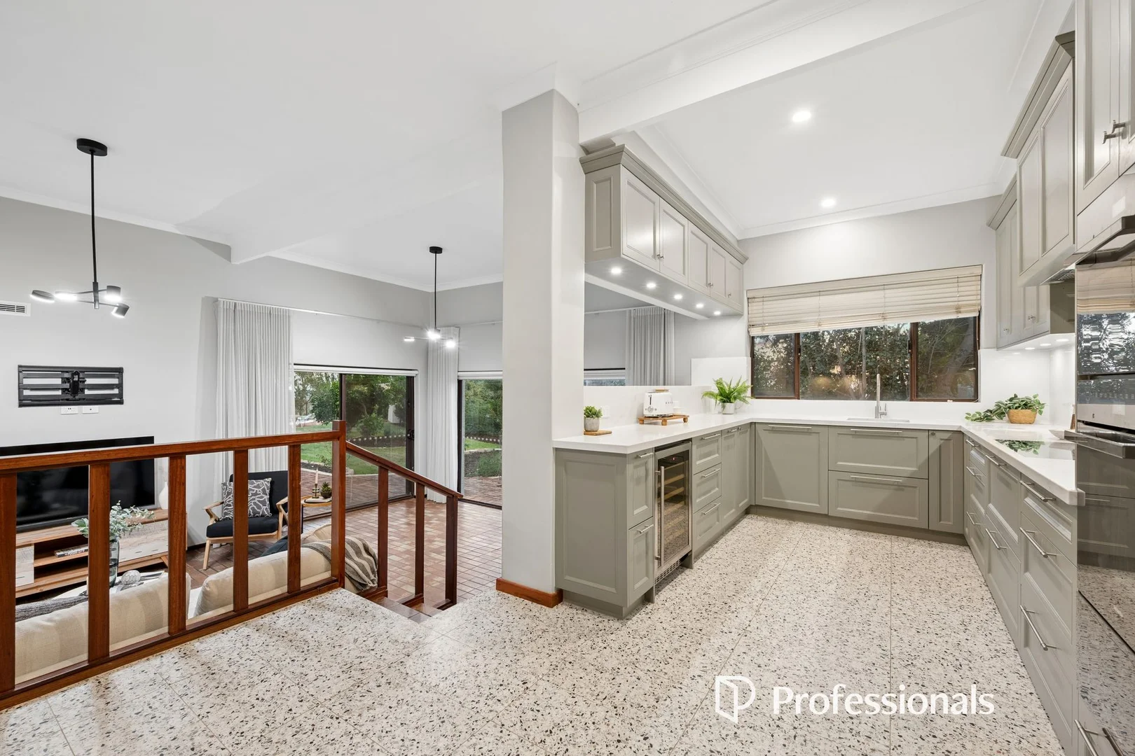 Additional image 13 of 1 High Peak Place, Lesmurdie WA 6076