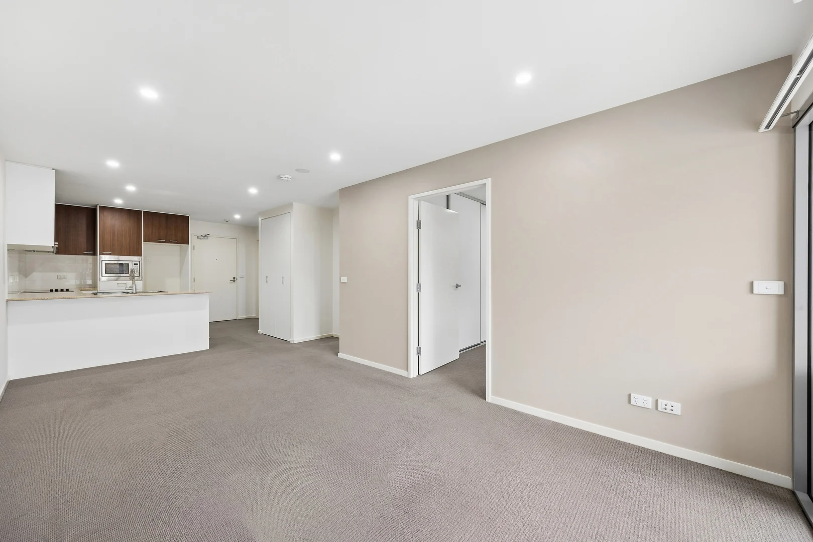 Additional image 3 of 16/10 Ipima Street, Braddon ACT 2612