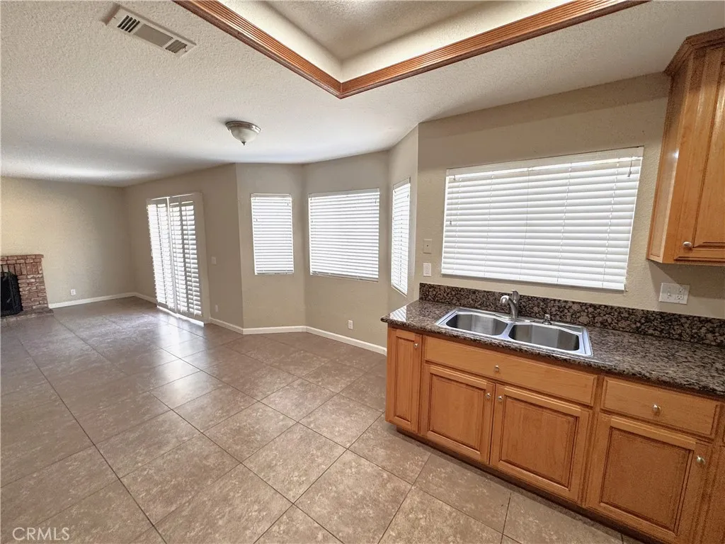 Additional image 9 of 2344 N Teakwood Avenue, Rialto, CA 92377