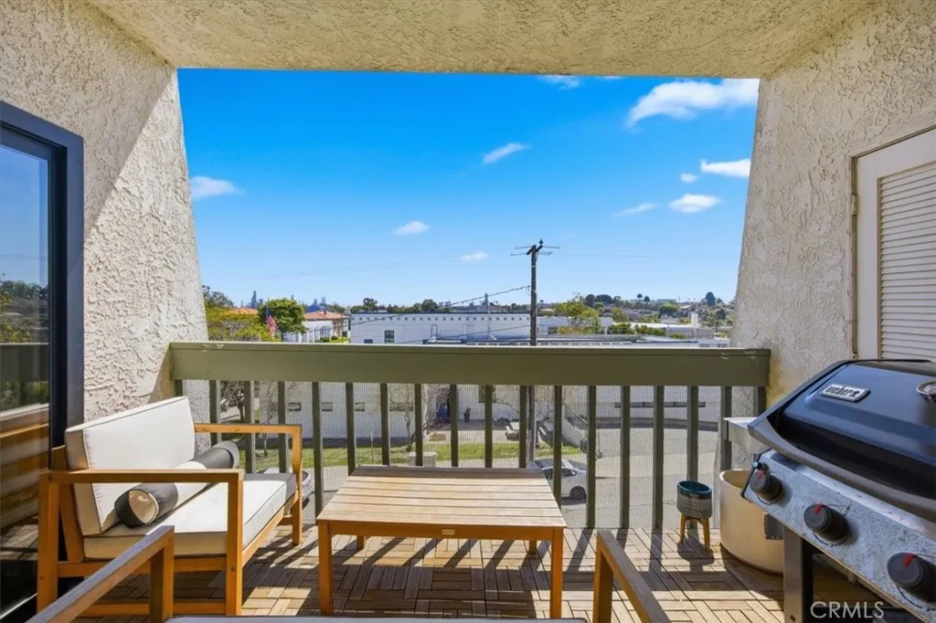 Additional image 8 of 215 W Palm Avenue Unit 301, El Segundo, CA 90245