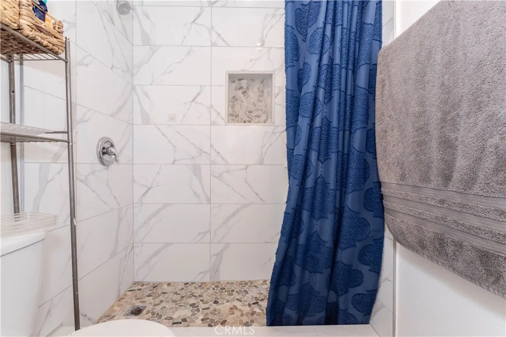 Additional image 16 of 14325 Terra Bella St, Panorama City, CA 91402