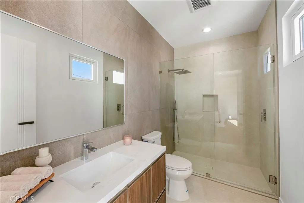Additional image 34 of 853 Oak St, Costa Mesa, CA 92627