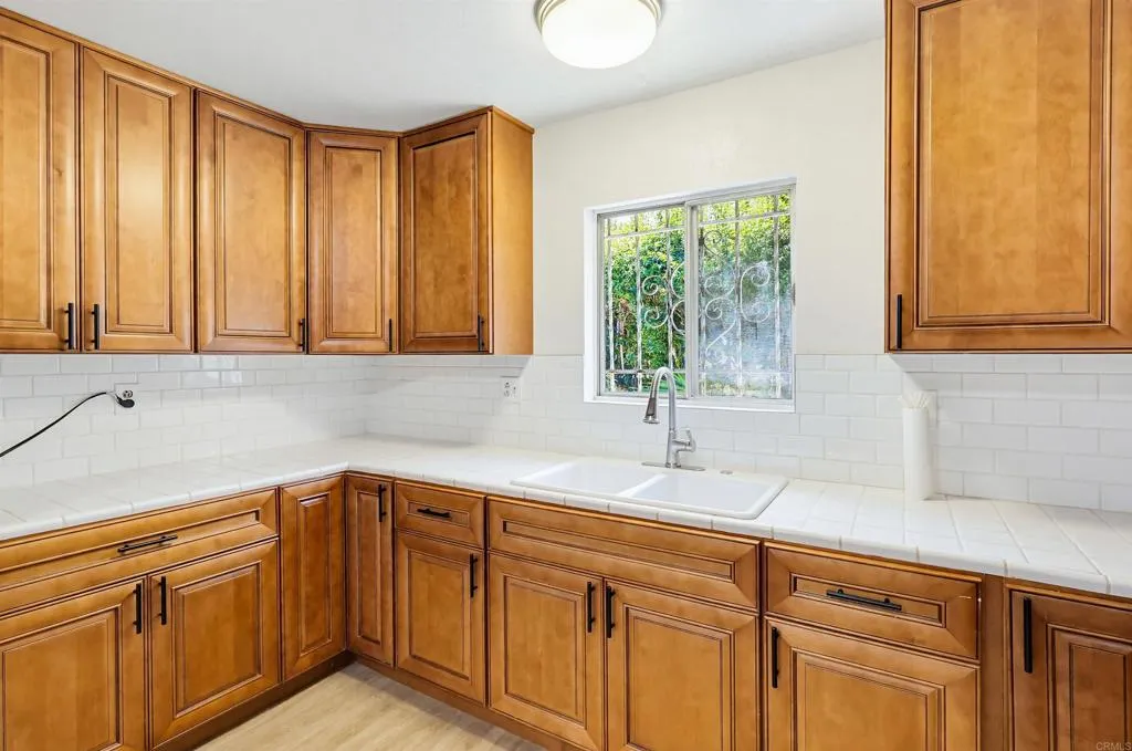 Additional image 17 of 7128 Jacmar Avenue, San Diego, CA 92114
