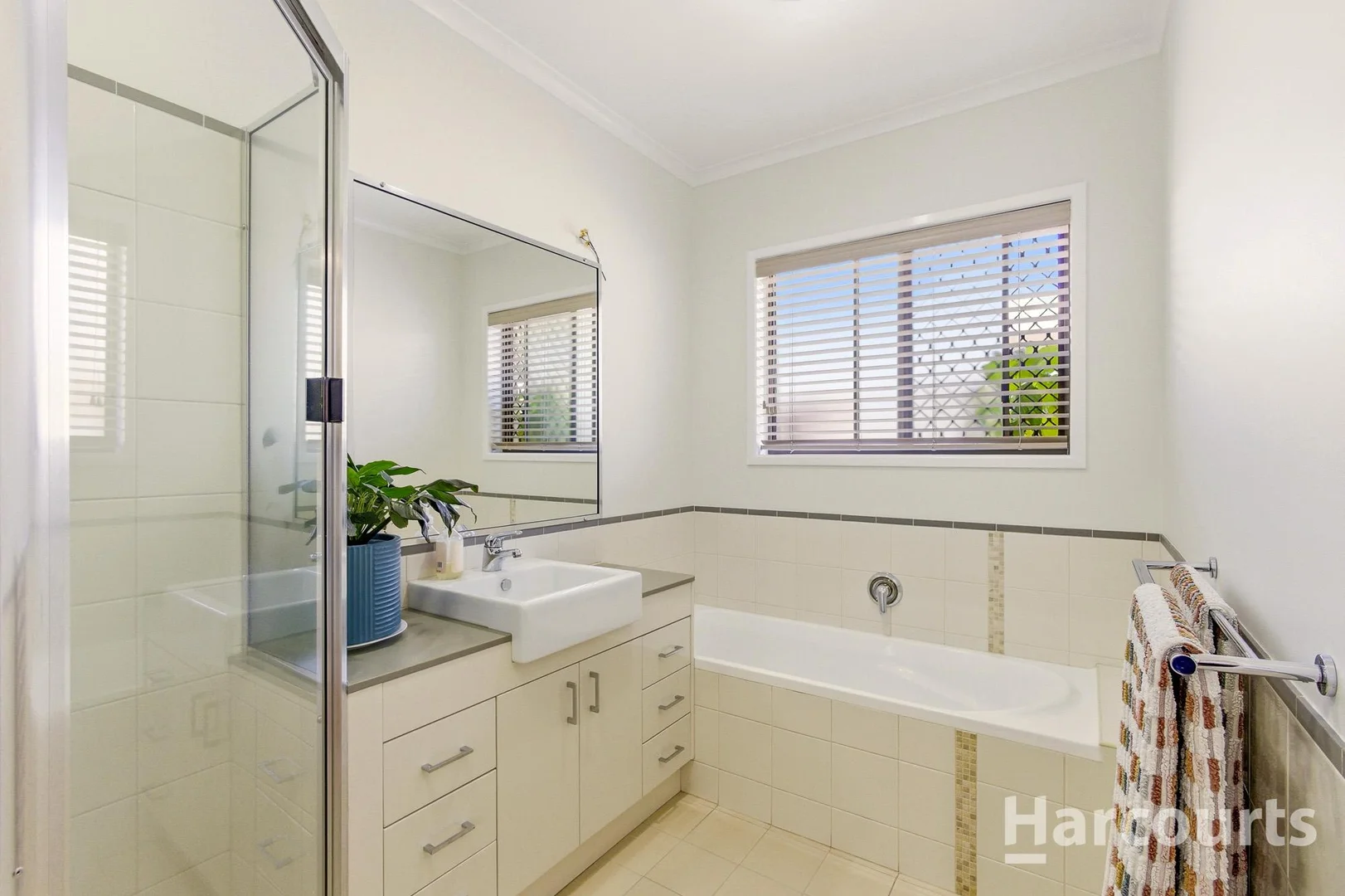 Additional image 12 of 102 Cunningham Street, Urangan QLD 4655