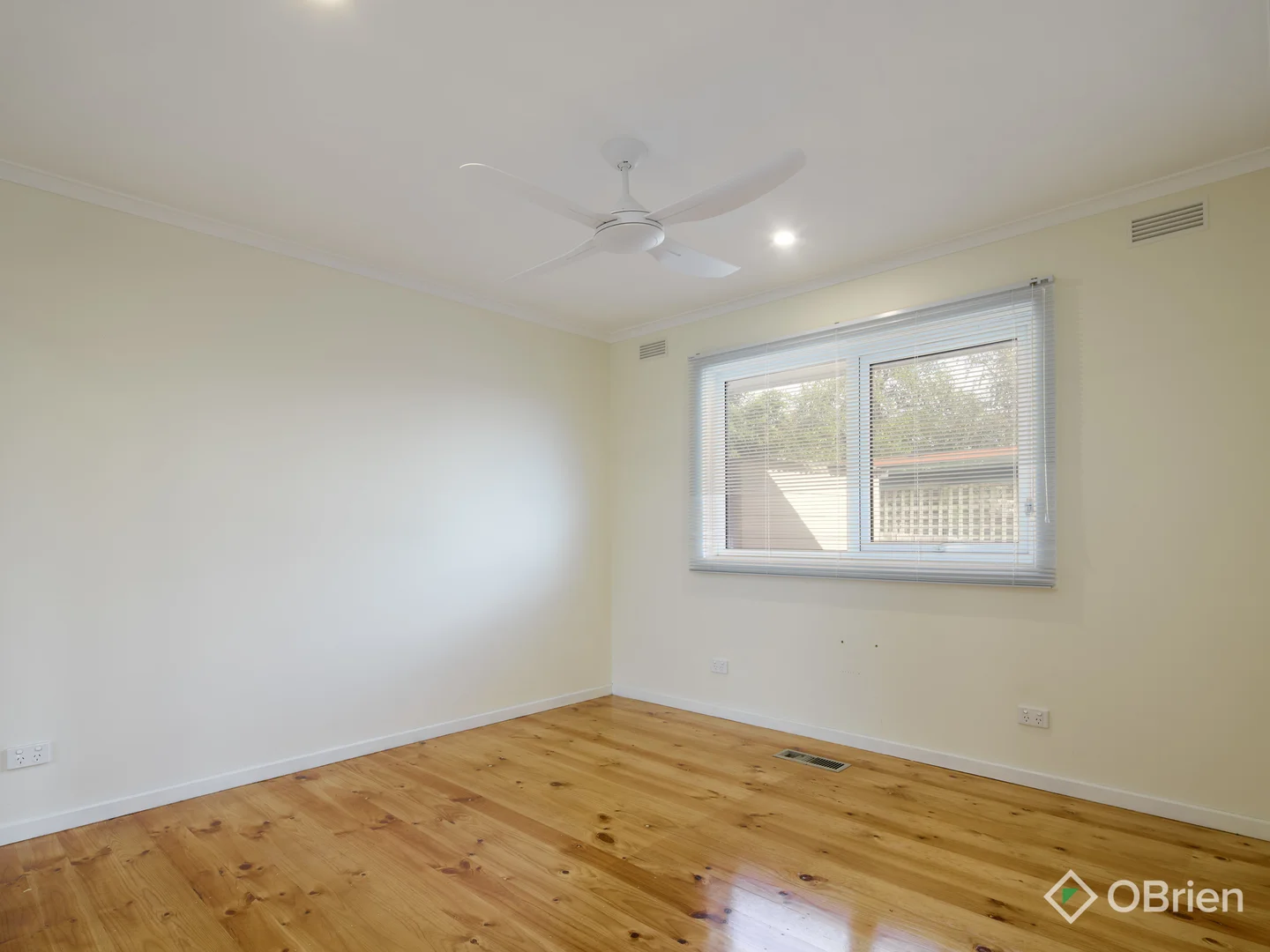 Additional image 9 of 6 Russell Street, Drouin VIC 3818