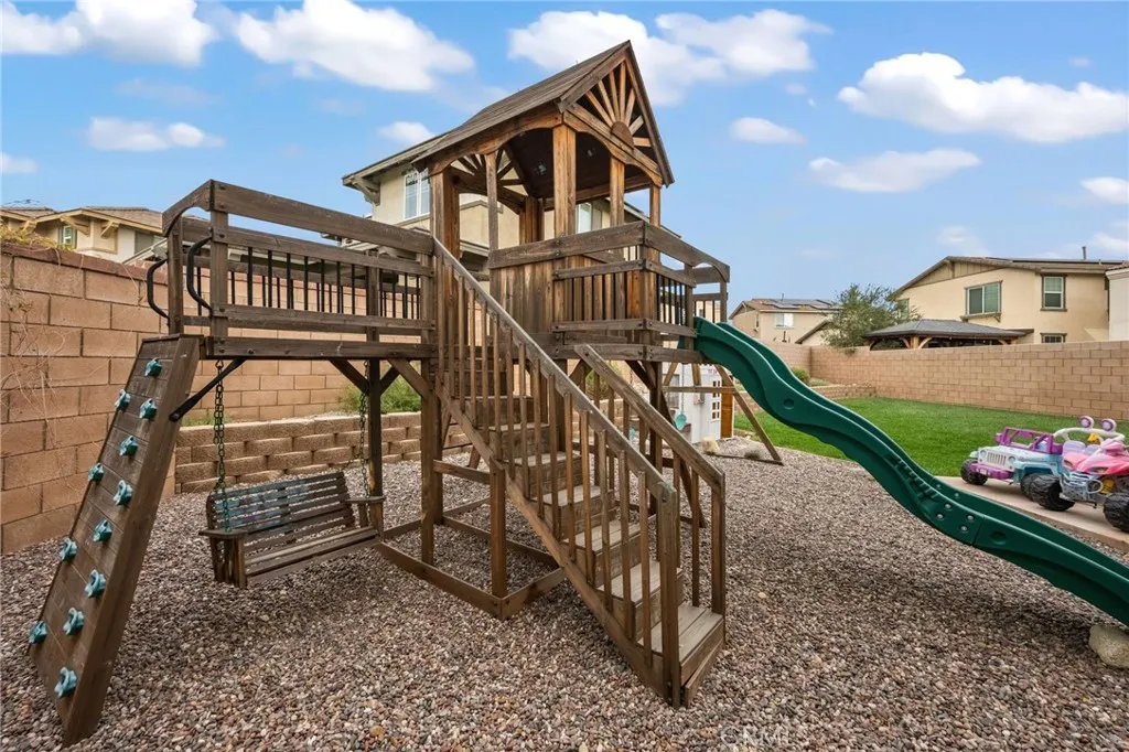 Additional image 111 of 4975 Oak Moss Ave, Fontana, CA 92336