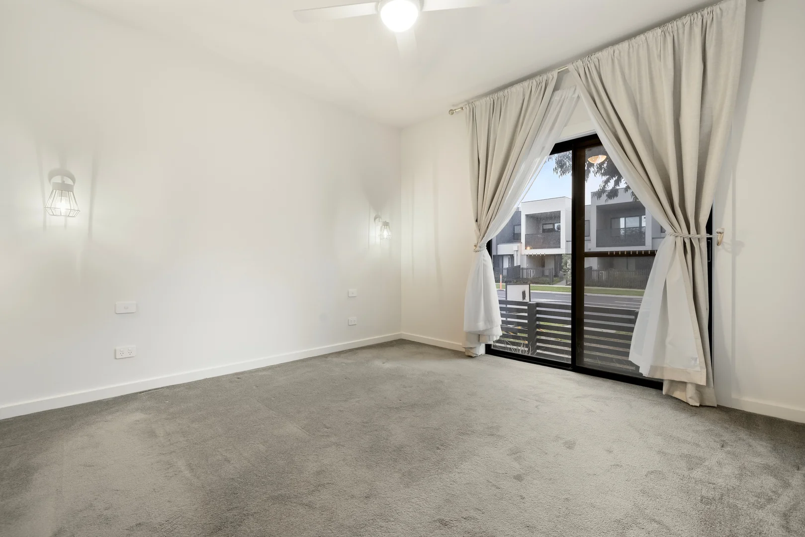 Additional image 10 of 2/130 Grassbird Drive, Point Cook VIC 3030