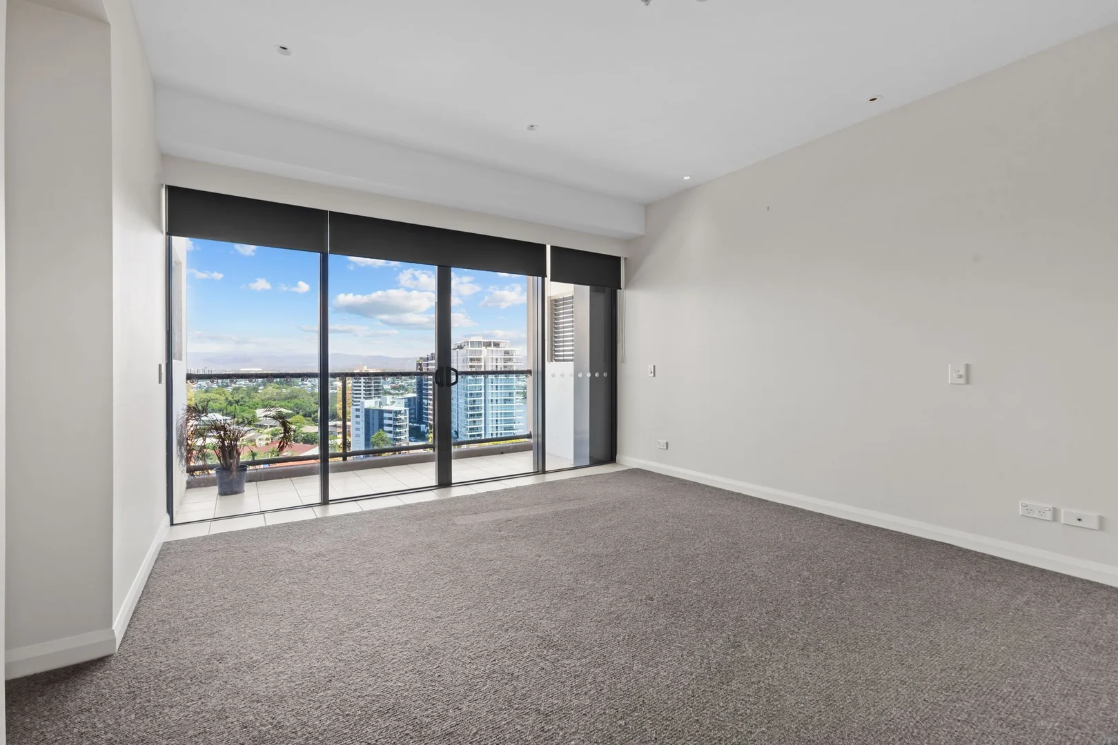 Additional image 24 of 1402/2865 Gold Coast Highway, Surfers Paradise QLD 4217