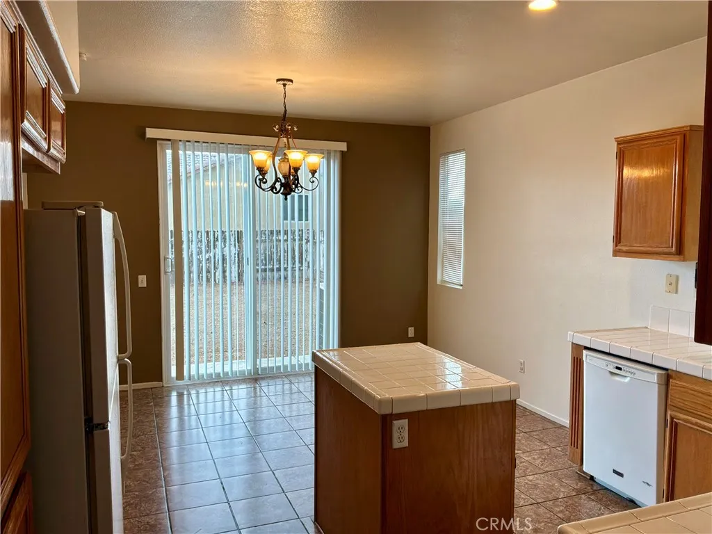 Additional image 45 of 13748 Sunshine, Victorville, CA 92394