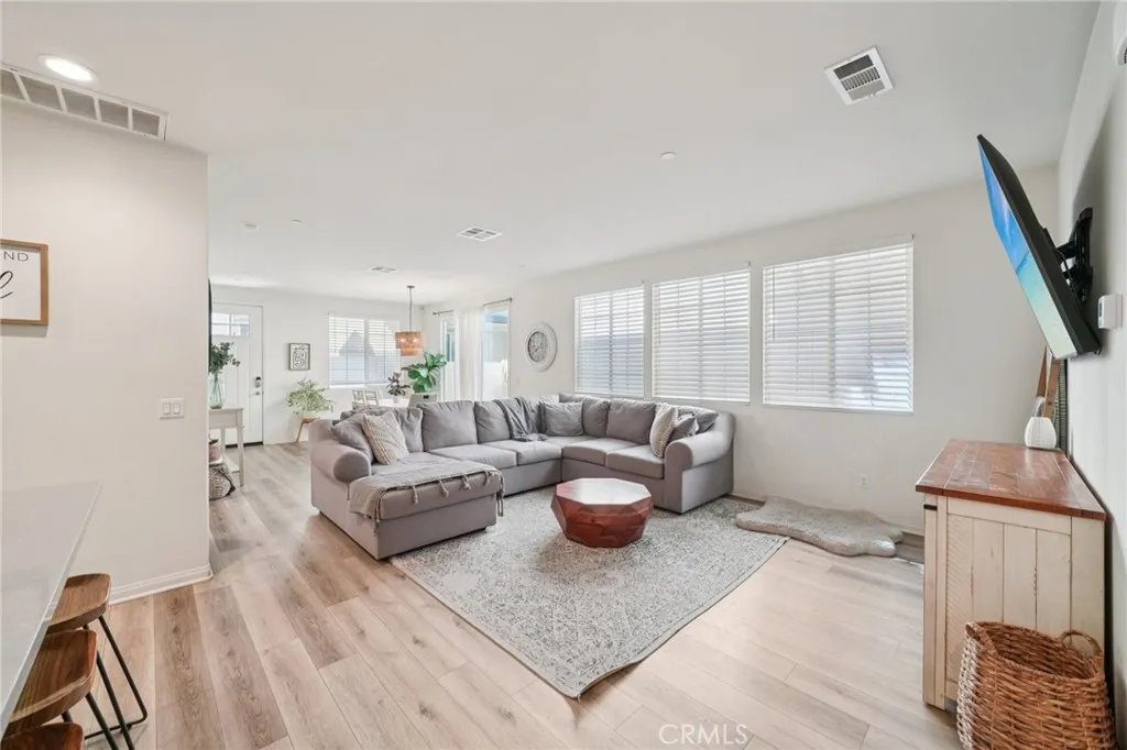 Additional image 78 of 618 S Brampton Lane, Rialto, CA 92376