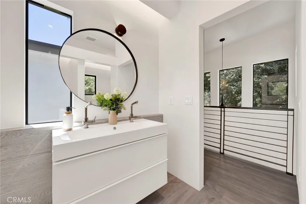 Additional image 48 of 325 W Grandview Avenue, Sierra Madre, CA 91024