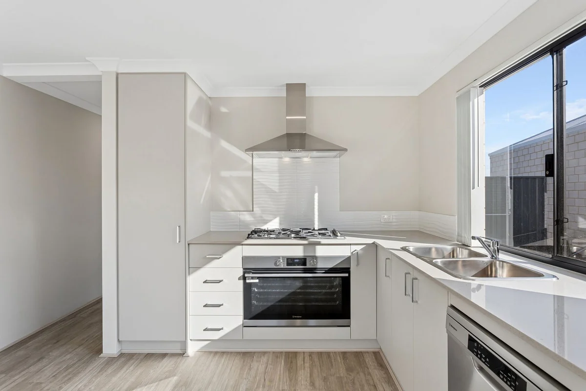 Additional image 2 of 40 Jewel Way, Banksia Grove WA 6031