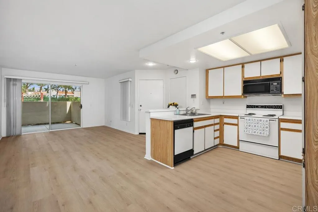 Additional image 16 of 2800 Keller Dr. Unit 306, Tustin, CA 92782